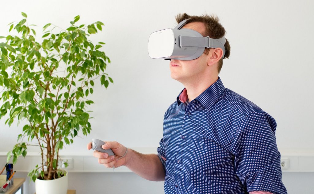 Effectively Using VR for Better Employee Training